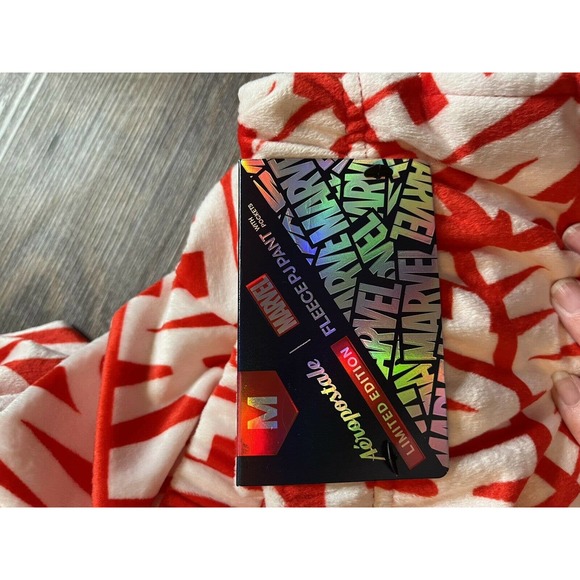 Mens Marvel Pajama Pants Red and White Fleece Size Medium NWT K9 - Picture 4 of 7